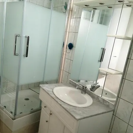 Дом отдыха Le Petit Hameau *
